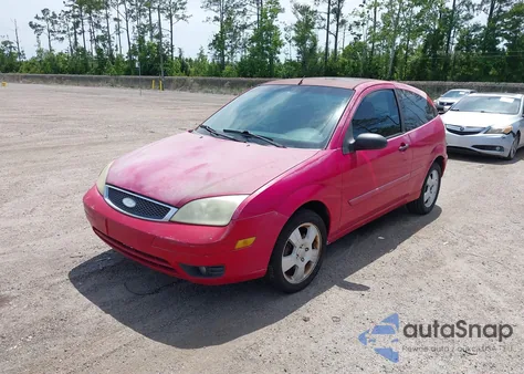 2005 Ford Focus Zx3 from USA, damaged, VIN 3FAFP31N35R126691